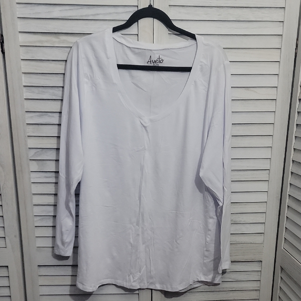 🐞4/$10🐞 Aveto Women's White V-neck Long Sleeve Top Plus Size 3X